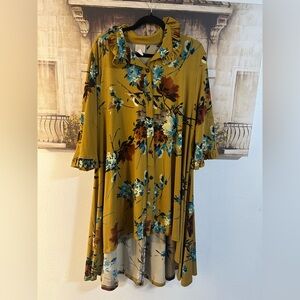 💛🩵High low button down top🩵💛